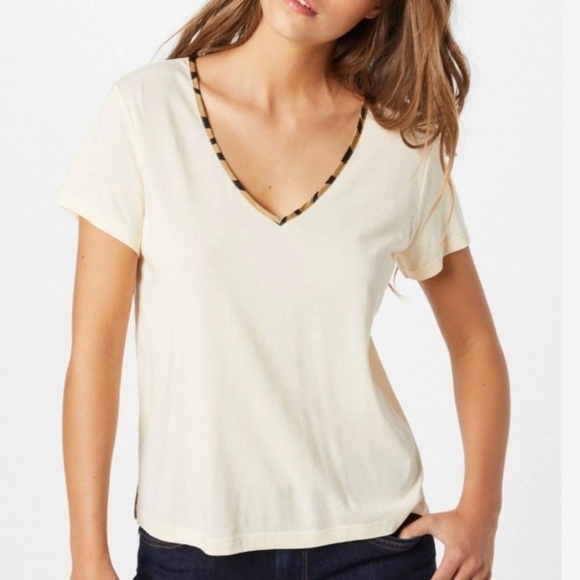 Scotch & Soda Animal Print Trim V-Neck Short Sleeve Tee size XL - Picture 2 of 13